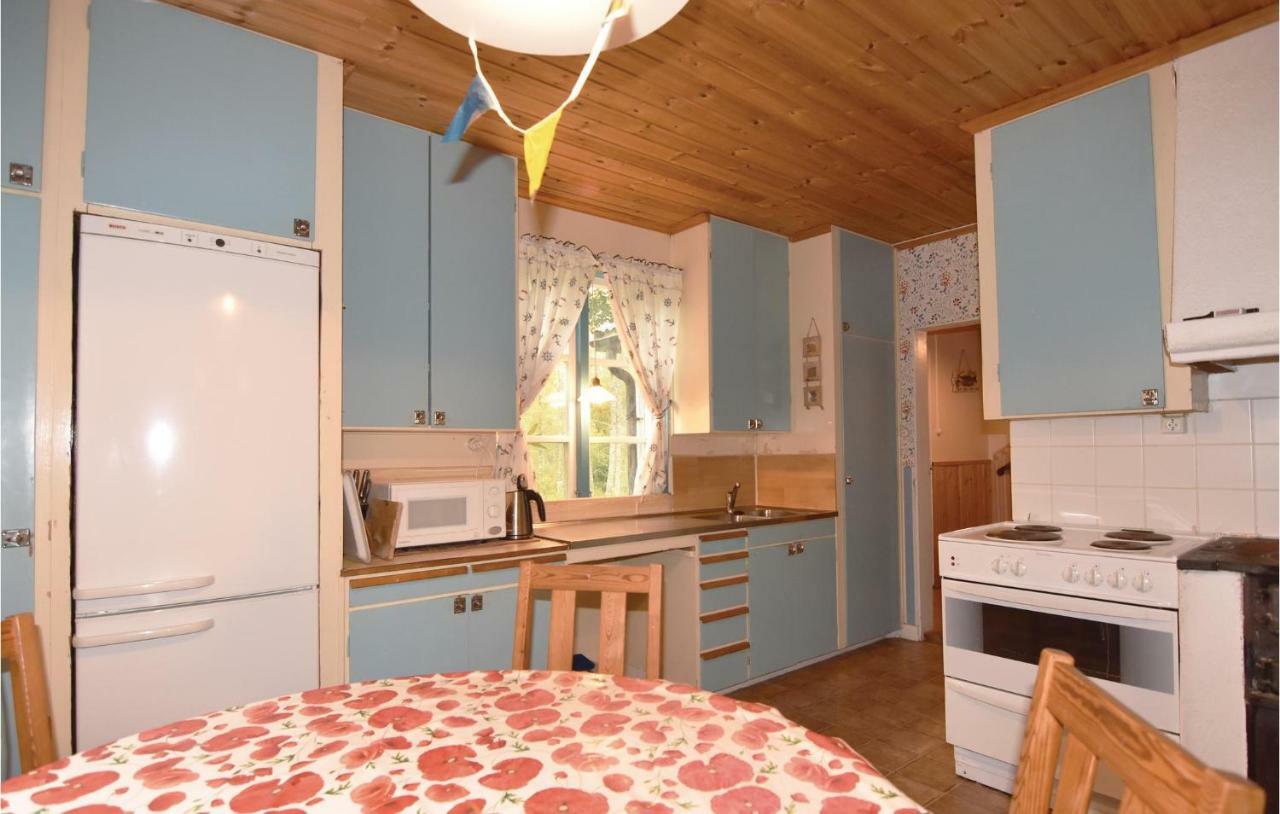 2 Bedroom Stunning Home In Molkom Sutterhojden Luaran gambar