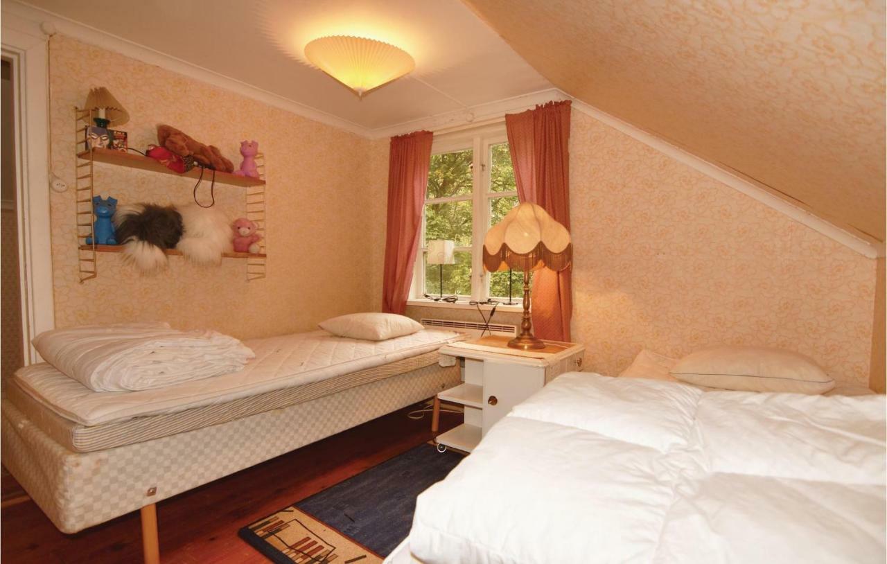2 Bedroom Stunning Home In Molkom Sutterhojden Luaran gambar