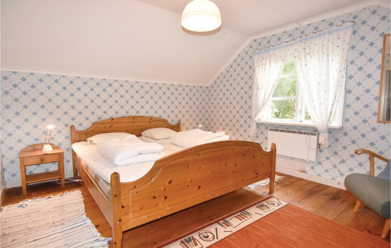 2 Bedroom Stunning Home In Molkom Sutterhojden Luaran gambar